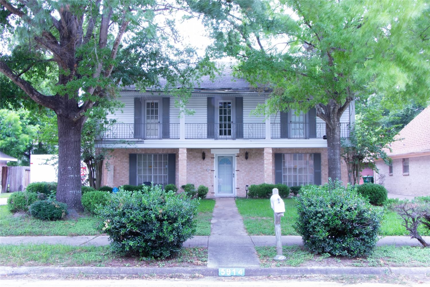 Real estate property located at 5914 Green Falls, Harris, Inwood Forest Sec 12, Houston, TX, US