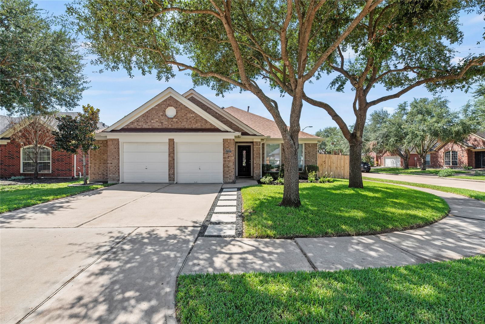 Real estate property located at 17227 Valhallah, Harris, Sheffield Estates Sec 03, Houston, TX, US