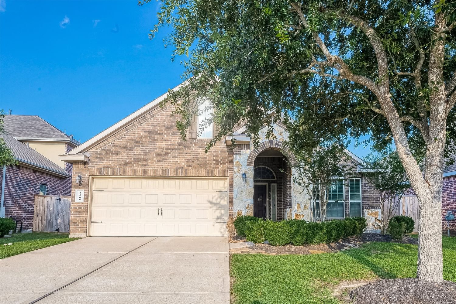 Real estate property located at 11706 Palmanova, Fort Bend, Lakes Of Bella Terra Sec 12, Richmond, TX, US