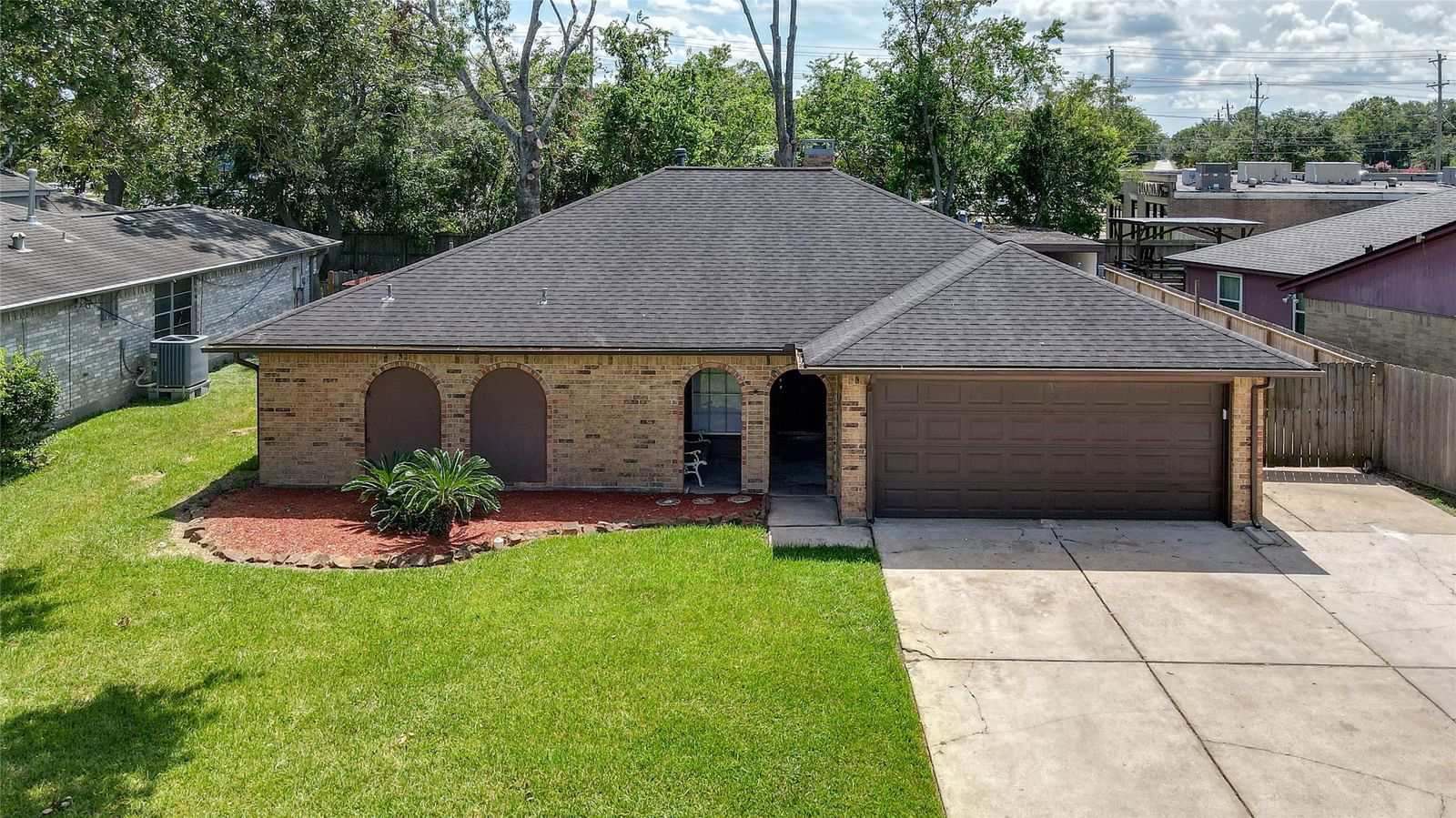 Real estate property located at 2105 Roland Rue, Brazoria, Vie Villa 1 Pearland, Pearland, TX, US