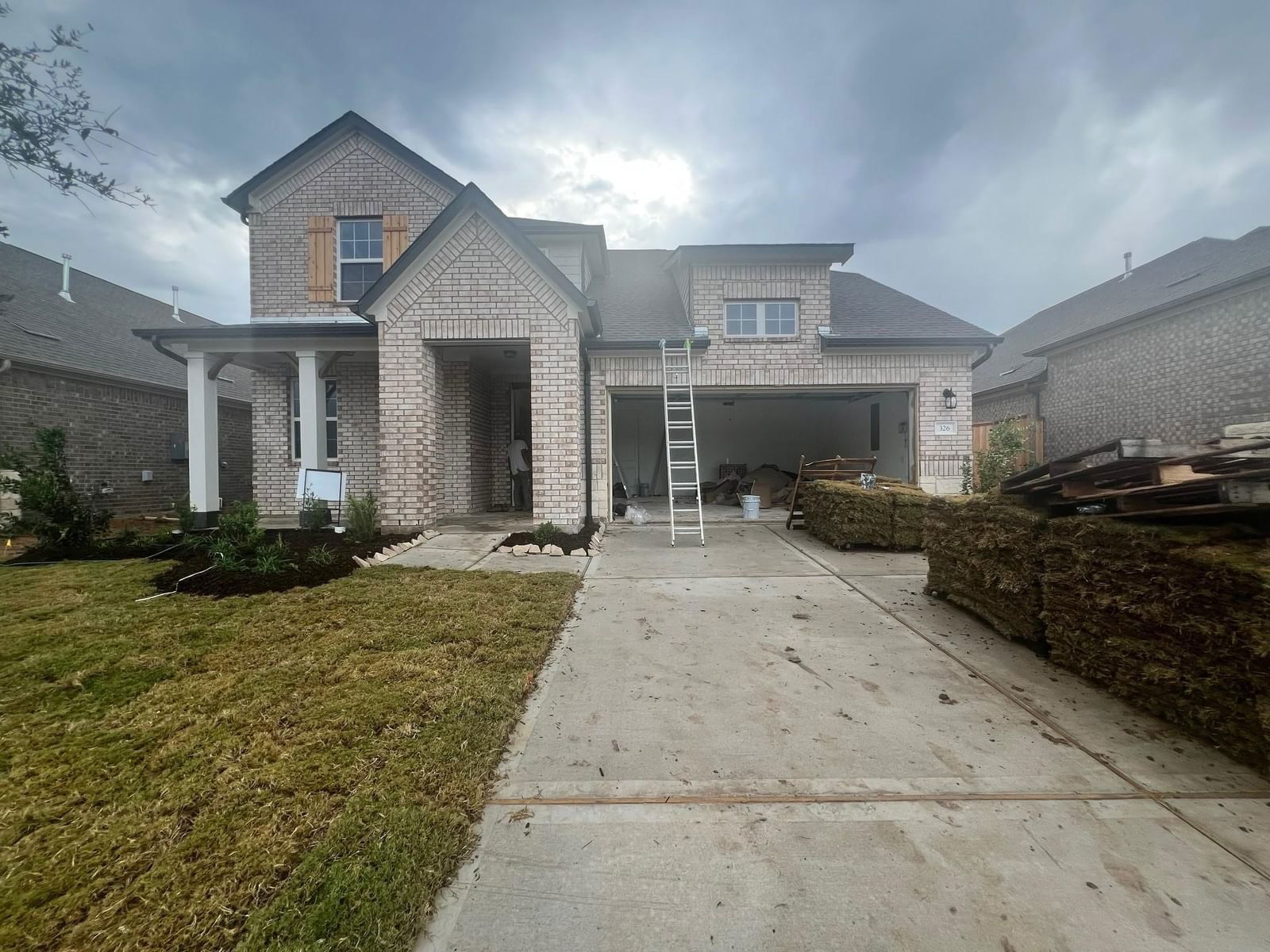 Real estate property located at 326 Stream Bend, Fort Bend, Brookewater, Rosenberg, TX, US