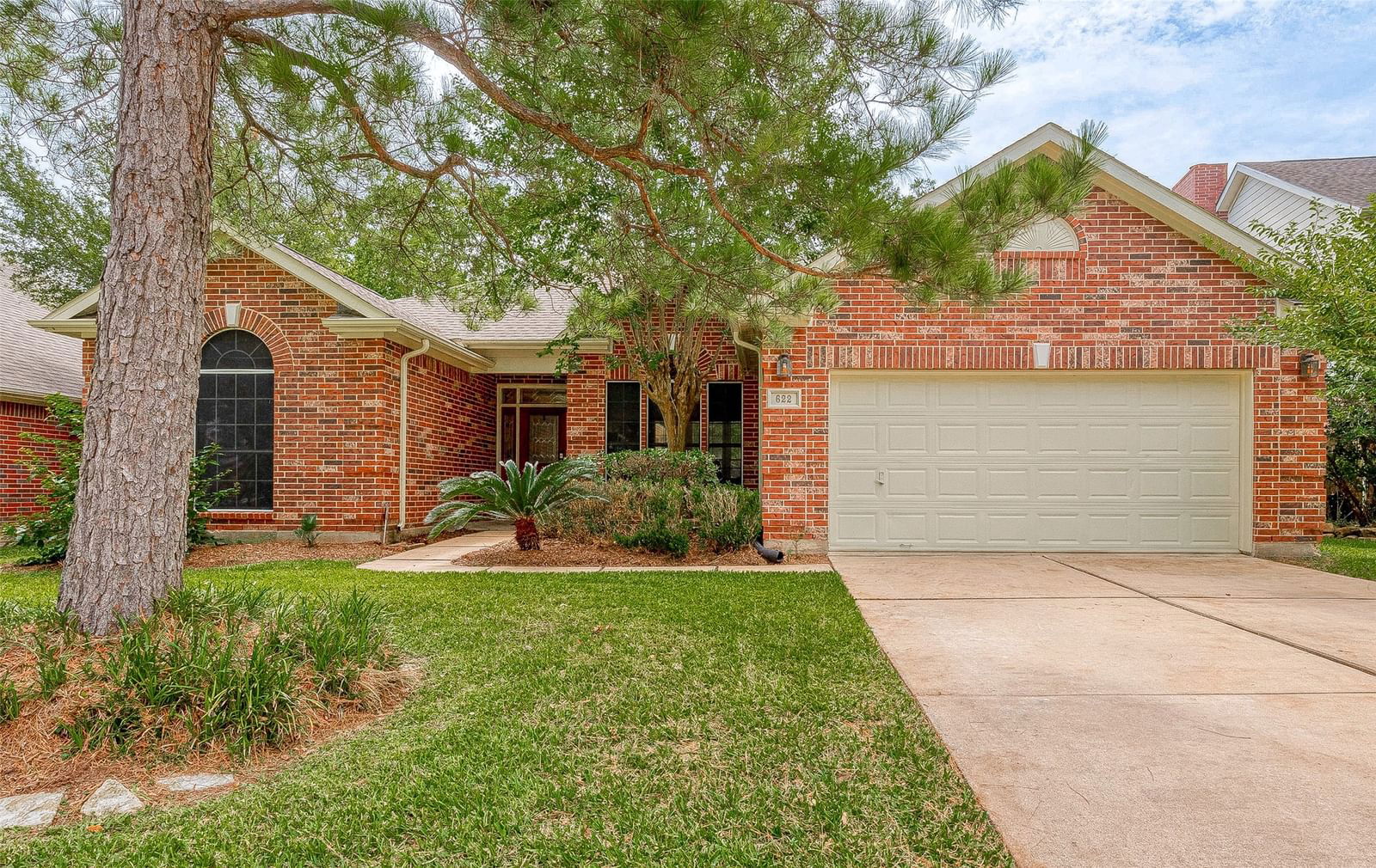 Real estate property located at 622 Knoll Forest, Fort Bend, Greatwood Knoll, Sugar Land, TX, US