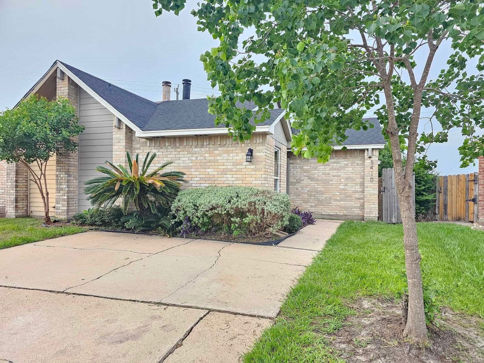 Real estate property located at 5410 Ridgemont, Fort Bend, Quail Bridge Sec 1, Houston, TX, US