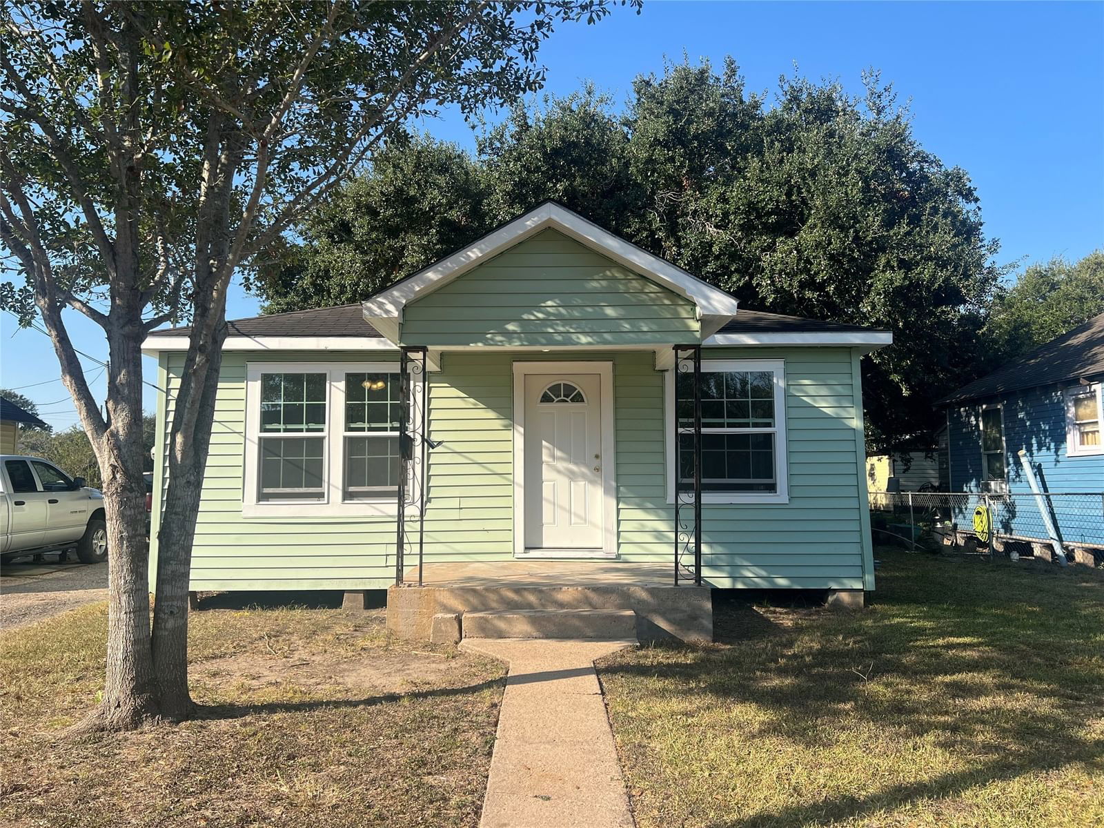 Real estate property located at 1003 Merchant, Wharton, Duson, El Campo, TX, US