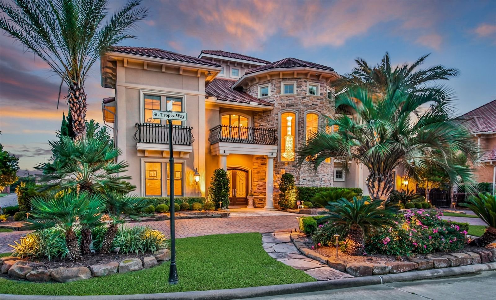 Real estate property located at 3714 St Tropez, Harris, Royal Oaks Country Club Sec 11, Houston, TX, US