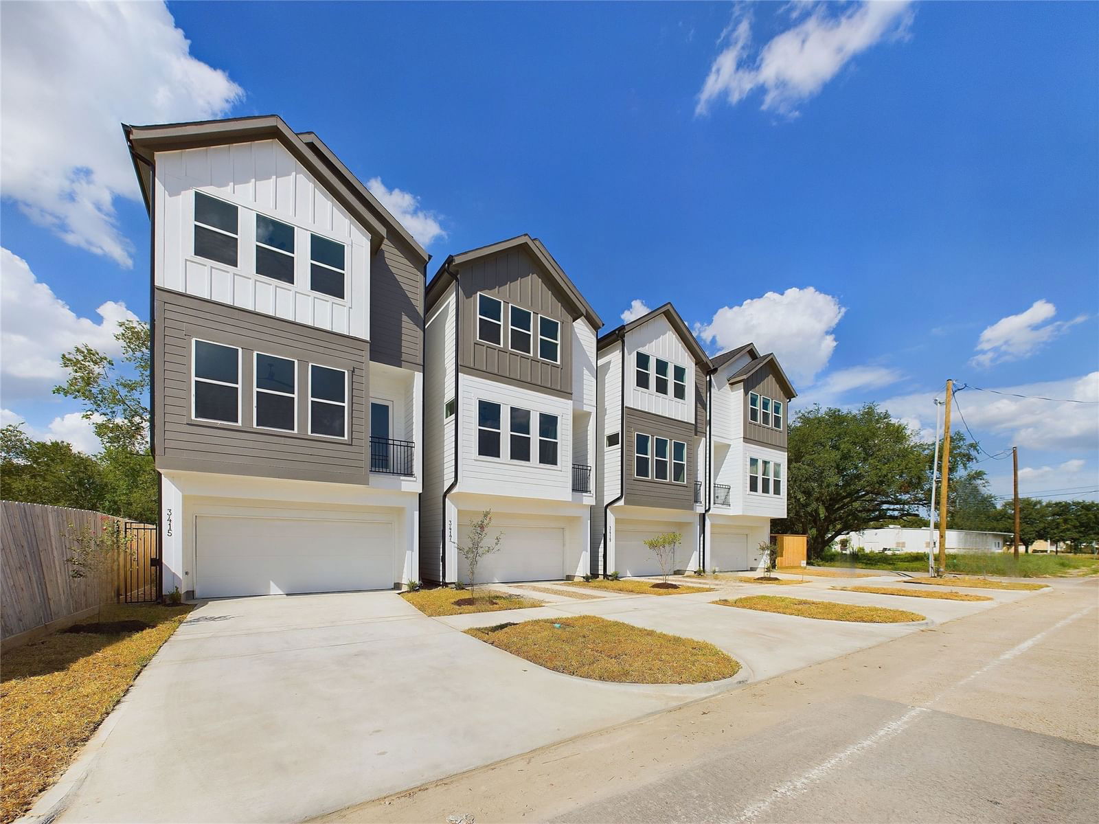 Real estate property located at 3419 Yellowstone, Harris, Skyline Homes at Lozier, Houston, TX, US