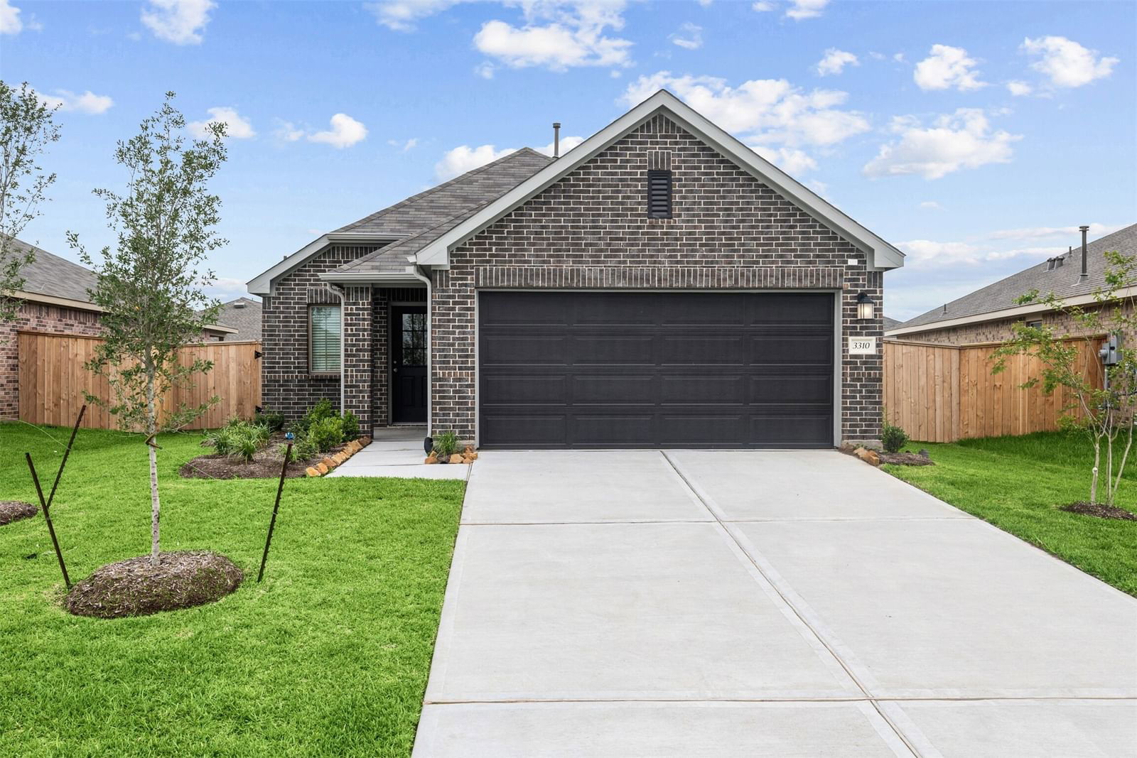 Real estate property located at 3310 Spanish Oak Lane, Fort Bend, Miller's Pond, Rosenberg, TX, US