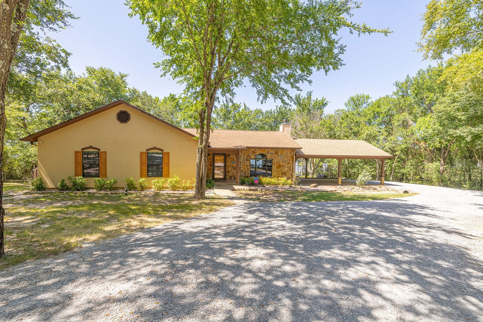 Real estate property located at 981 Lcr 779, Limestone, Wayland Crossing, Groesbeck, TX, US