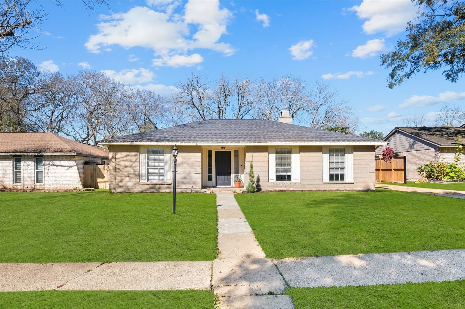 Real estate property located at 5338 Abercreek, Harris, Wedgewood Village Sec 06, Friendswood, TX, US