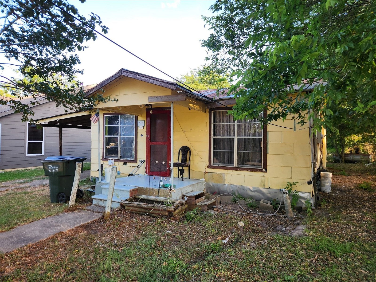 Real estate property located at 736 Houston, Lee, Giddings, TX, US