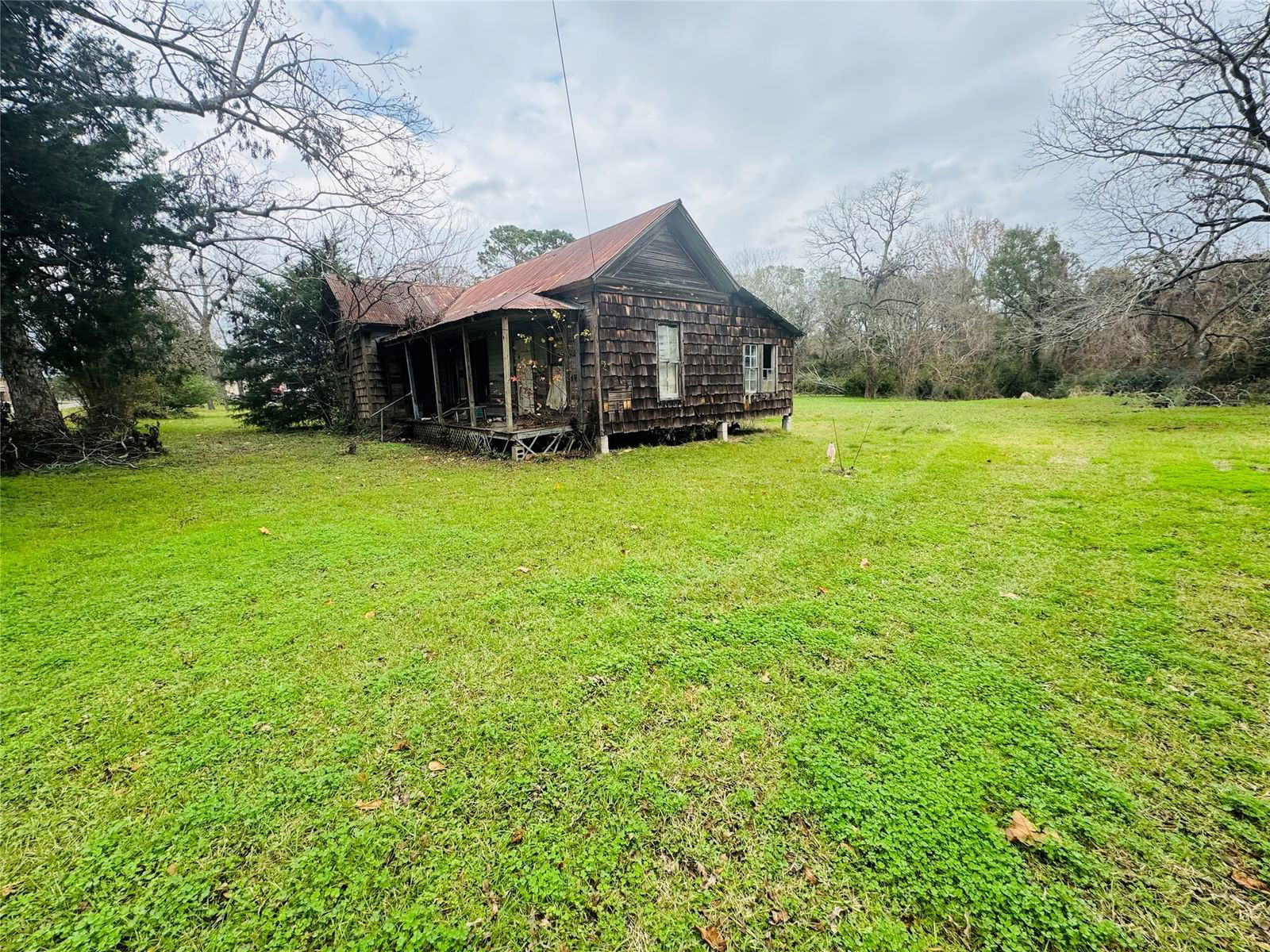 Real estate property located at 401 Fm 356, Polk, Old Town, Onalaska, TX, US