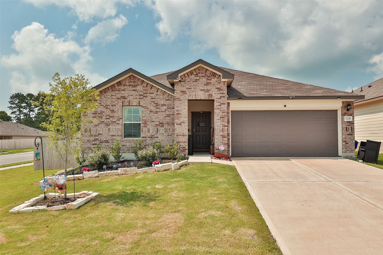 Real estate property located at 128 Barton Creek, Walker, Rockbridge Sub, Huntsville, TX, US
