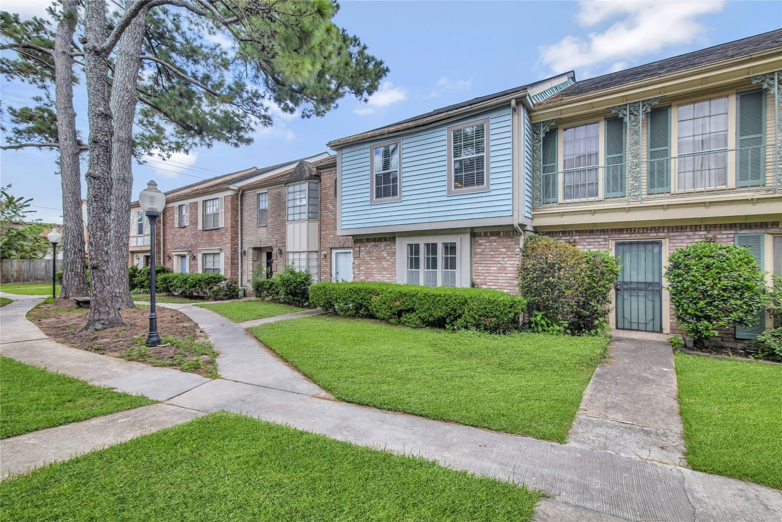 Real estate property located at 17106 Beaver Springs #8, Harris, Ponderosa Village T/H Ph 01, Houston, TX, US