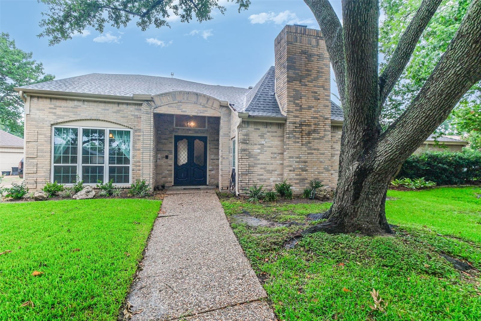 Real estate property located at 2119 Shadybriar, Harris, Shadowbriar Sec 01, Houston, TX, US