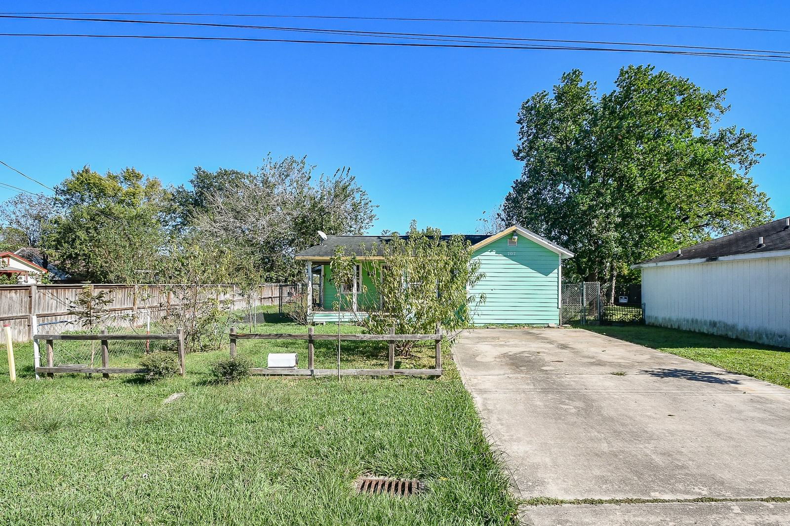 Real estate property located at 707 11th, Harris, South Houston, South Houston, TX, US