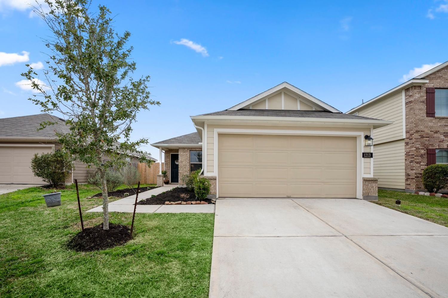 Real estate property located at 1213 Steed Bluff, Brazoria, Mustang Crossing, Alvin, TX, US