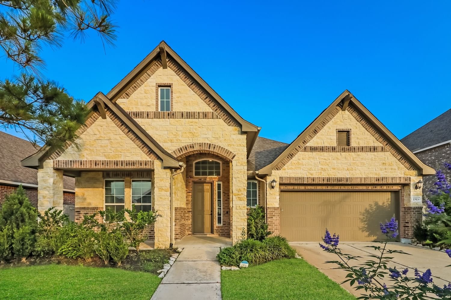 Real estate property located at 2323 Rosehill Garden, Harris, Riverstone Ranch/Clear Crk Sec, Pearland, TX, US
