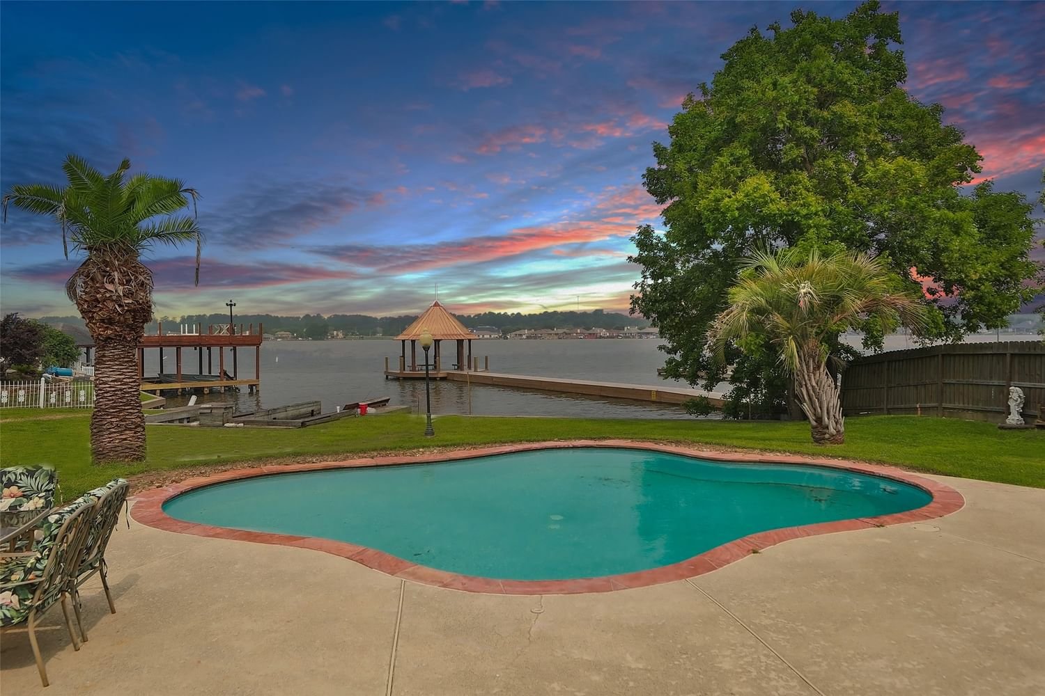 Real estate property located at 13456 Bunker Hill, Montgomery, Lake Conroe Hills, Willis, TX, US
