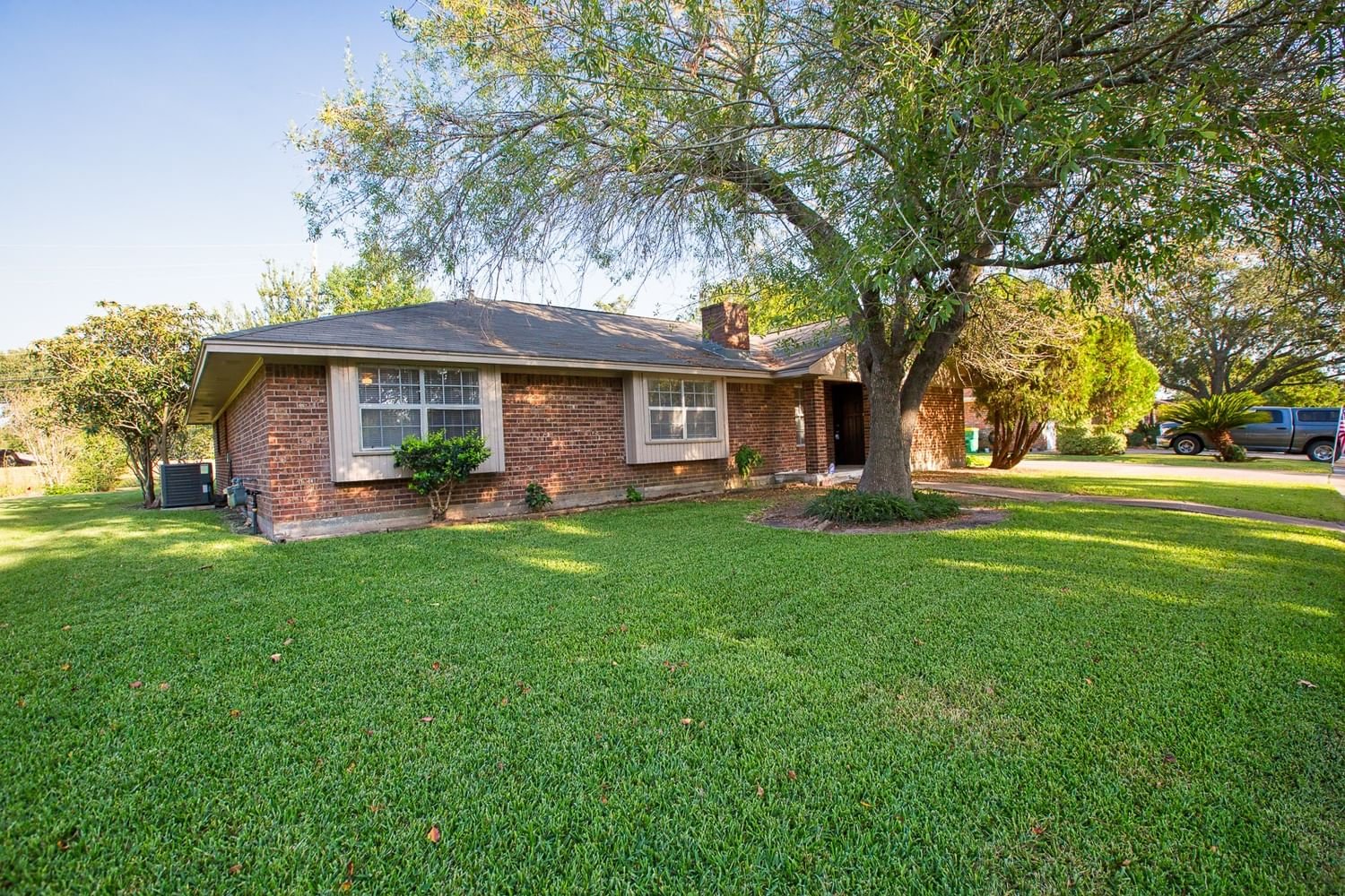 Real estate property located at 4000 Allenbrook, Harris, Allenbrook Sec 01, Baytown, TX, US