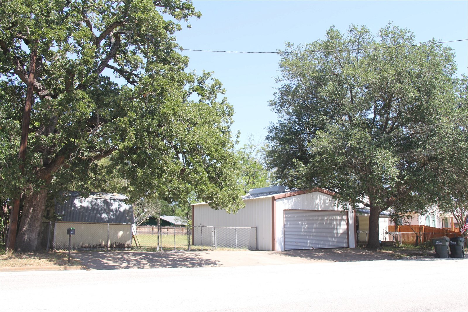 Real estate property located at 650 Leon, Lee, Giddings, TX, US