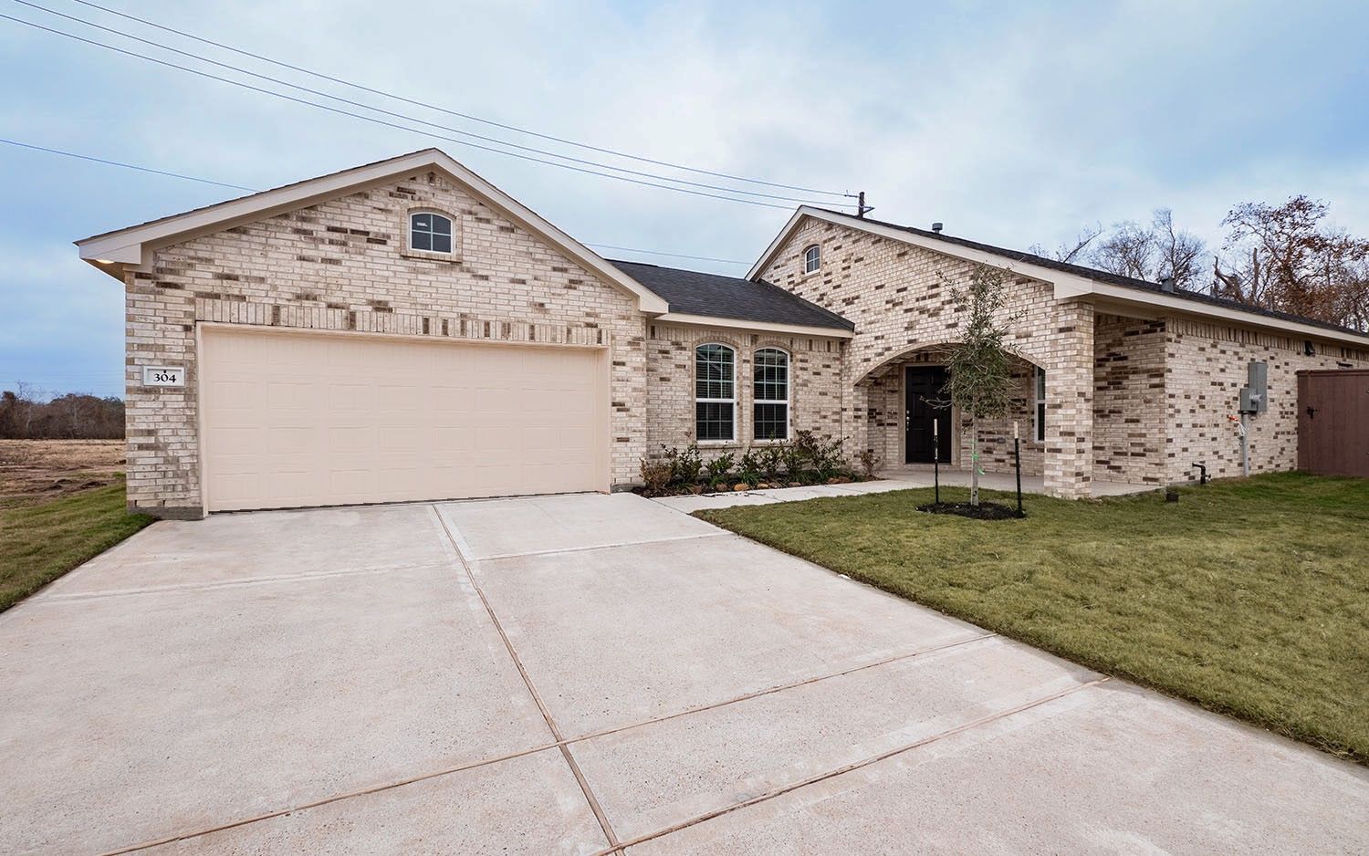 Real estate property located at 304 Barred Owl, Brazoria, Clute, TX, US