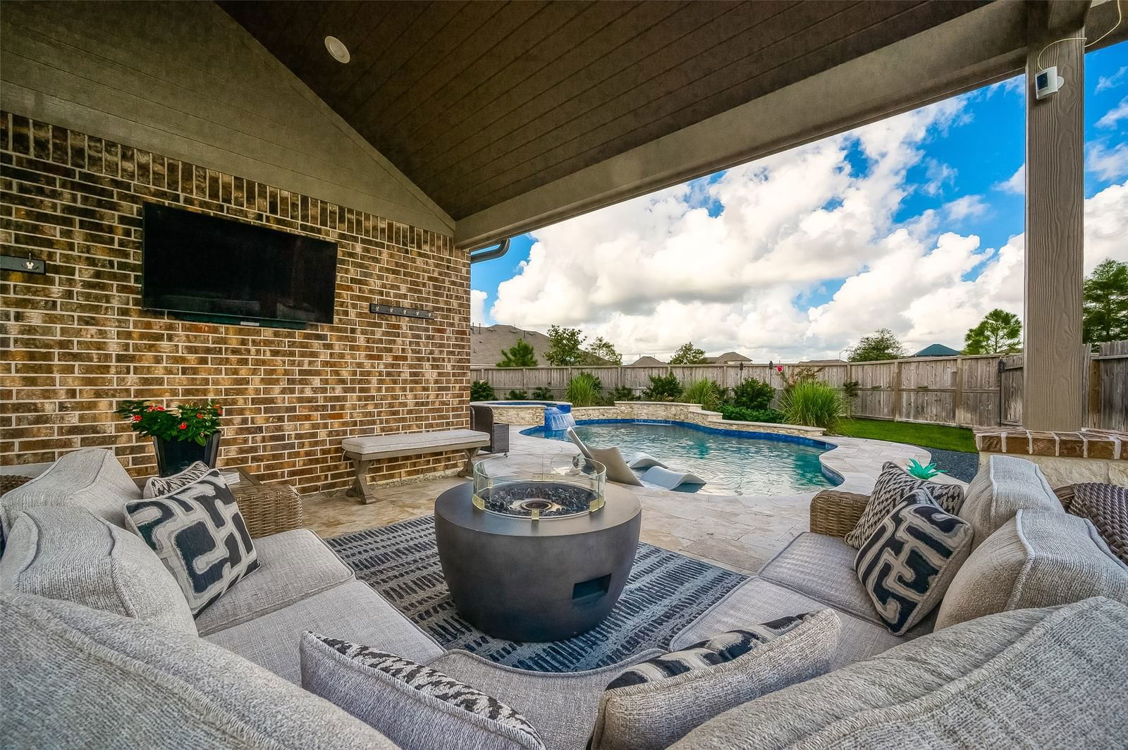 Real estate property located at 7503 Thicket Hollow, Fort Bend, Walnut Creek Sec 23, Rosenberg, TX, US