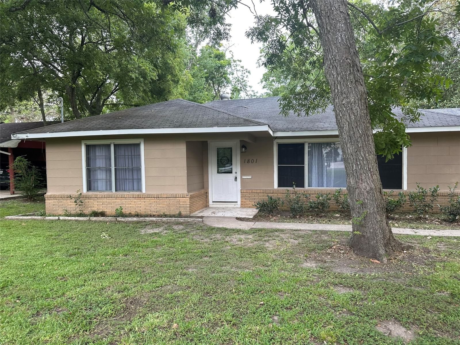 Real estate property located at 1801 Woodlawn, Harris, Milby Dale Sec 02, Baytown, TX, US