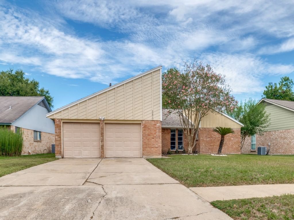 Real estate property located at 22810 Deville, Harris, West Memorial Sec 03 02 R/P, Katy, TX, US