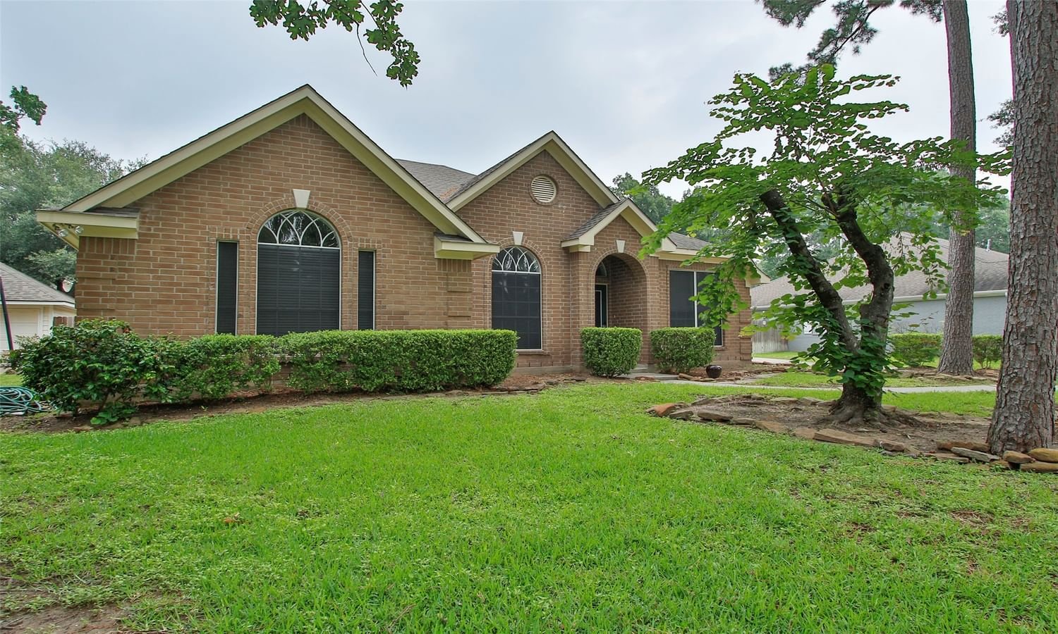 Real estate property located at 30 Windsor, Montgomery, Rivershire, Conroe, TX, US