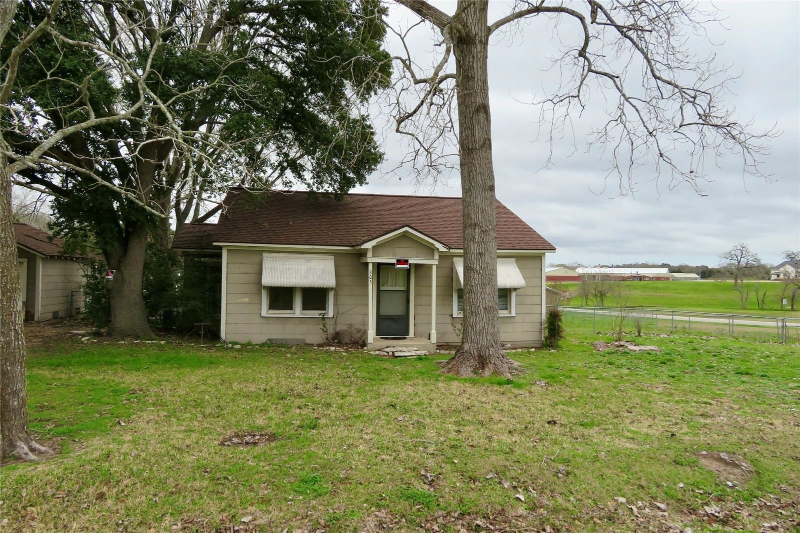 Real estate property located at 305 Leghorn, Washington, Dixie, Brenham, TX, US