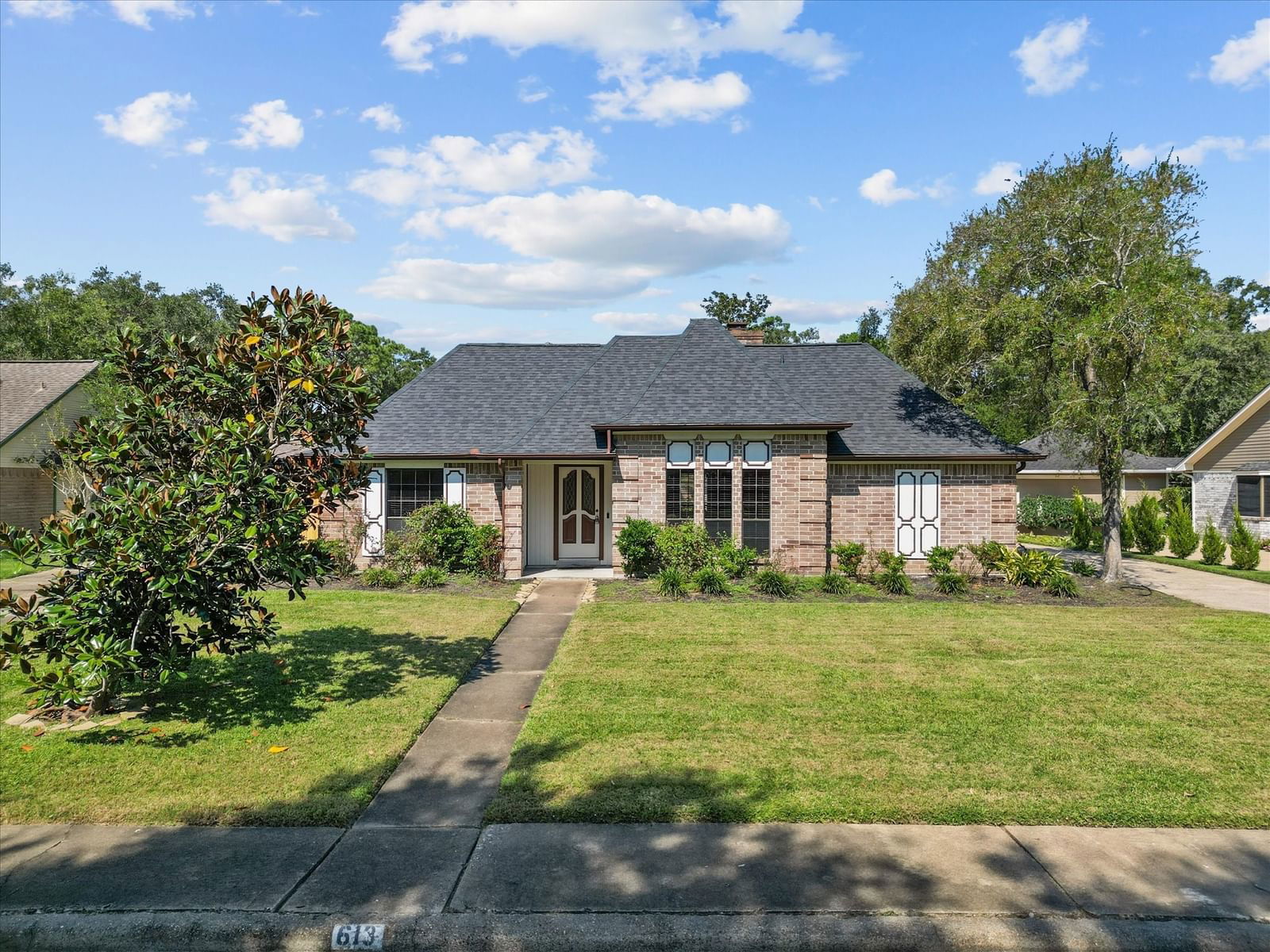 Real estate property located at 613 Olde Oaks, Galveston, Sherwood Forest, Dickinson, TX, US