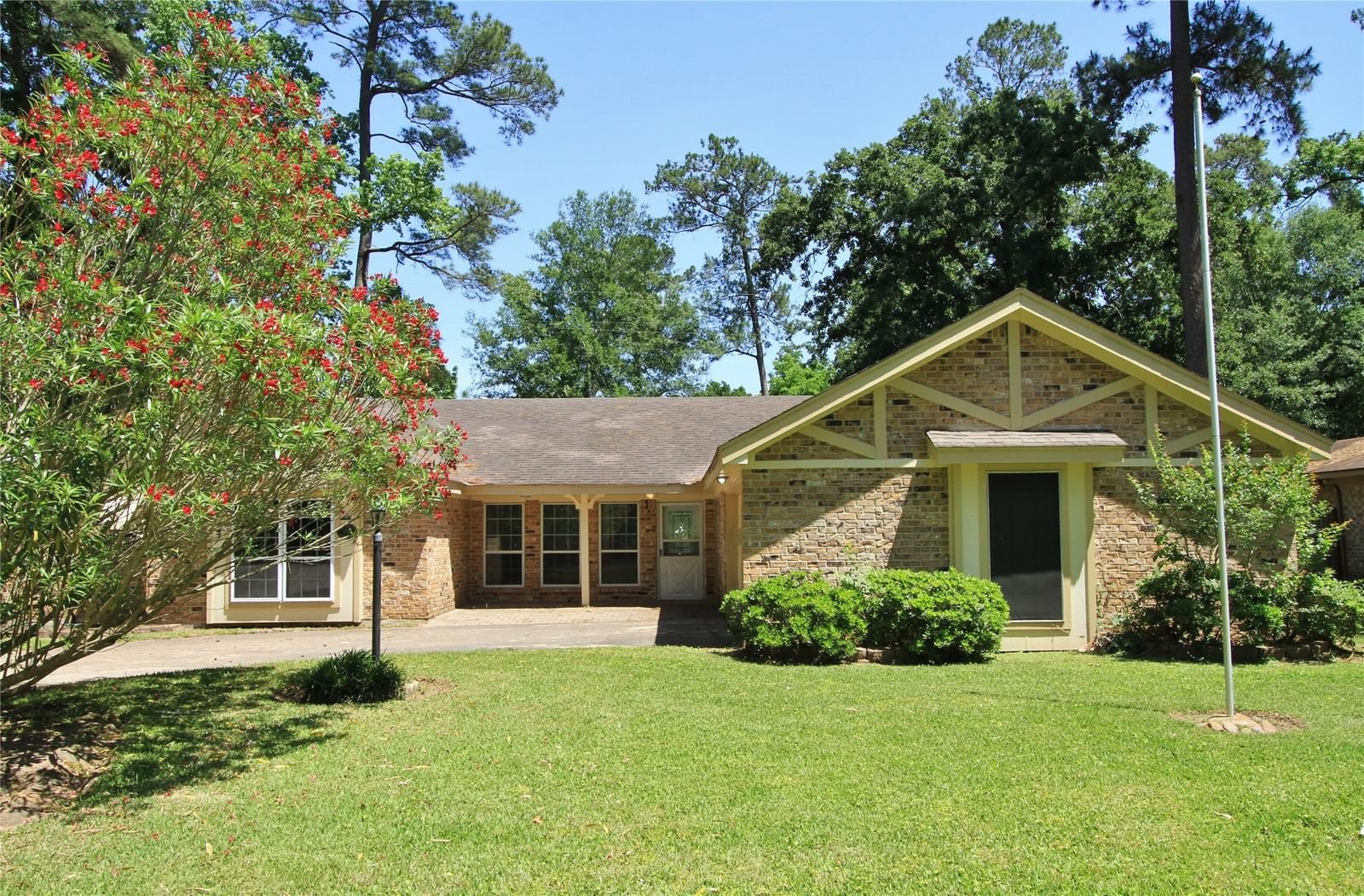 Real estate property located at 1718 Laurel Springs, Harris, Forest Cove, Kingwood, TX, US