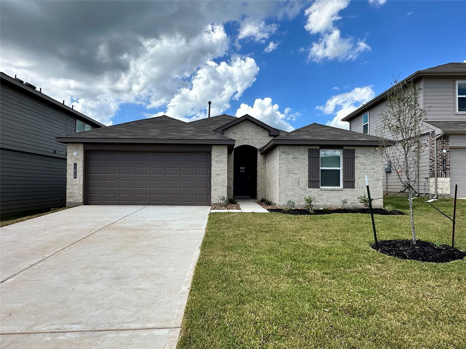 Real estate property located at 11940 Summer Oak, Montgomery, Summerwood Trails Sec 2, Willis, TX, US