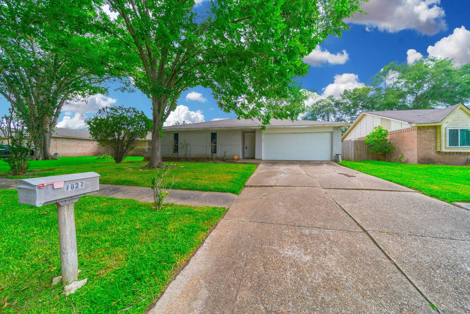 Real estate property located at 7027 Rockergate, Fort Bend, Briargate Sec 6, Houston, TX, US