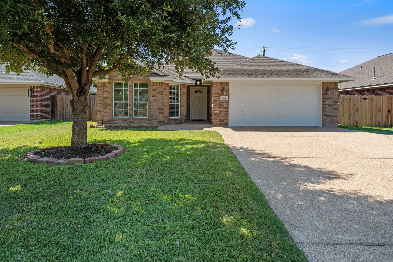 Real estate property located at 3702 Dove Hollow, Brazos, Dove Crossing Ph 1c, College Station, TX, US