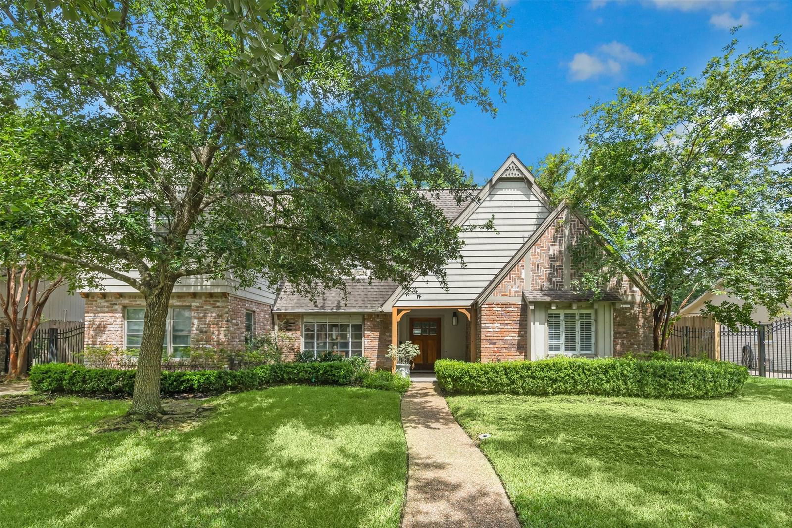 Real estate property located at 234 Plantation, Harris, Whispering Oaks, Houston, TX, US