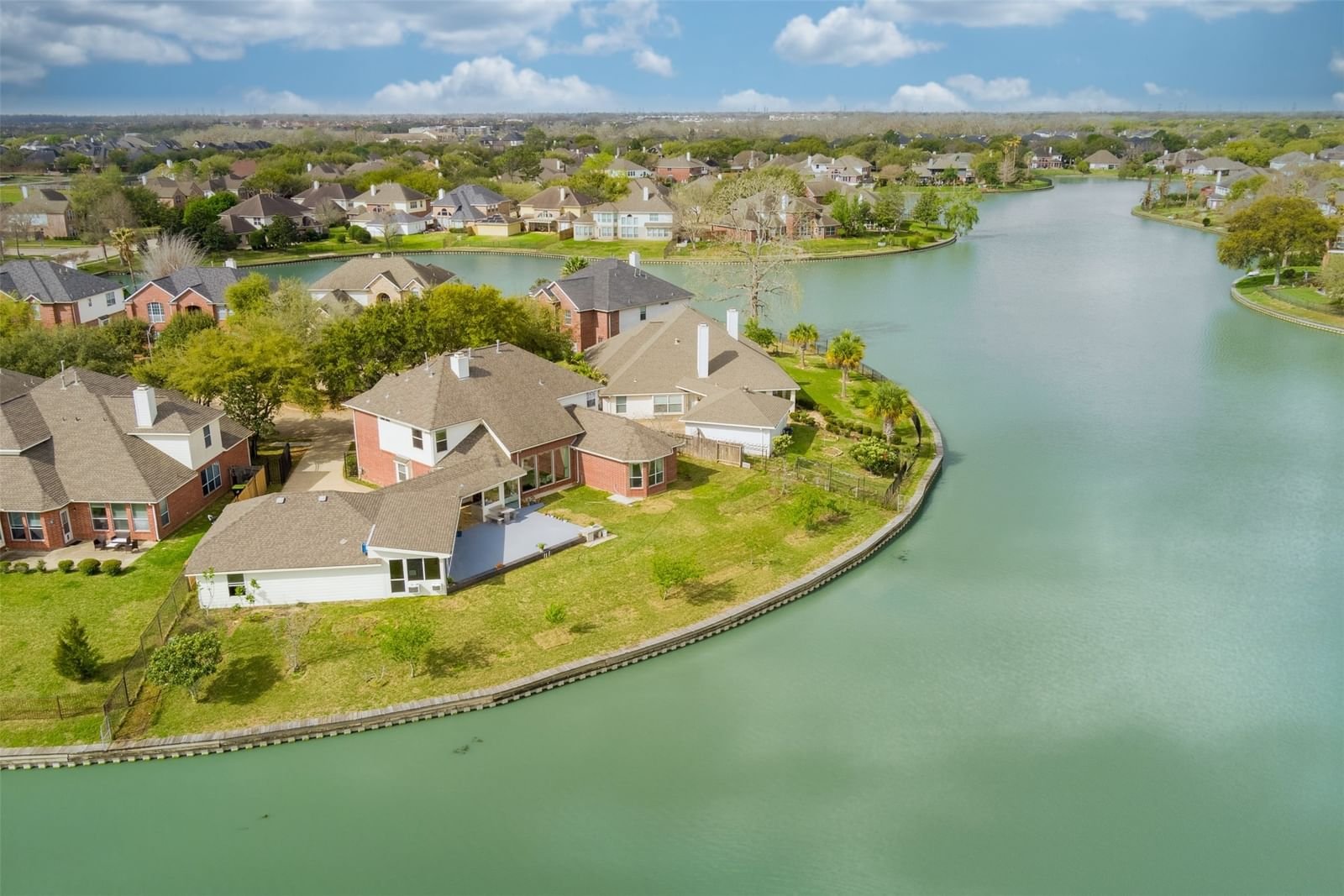 Real estate property located at 6807 Sable River, Fort Bend, Colony Lakes Sec 7, Missouri City, TX, US