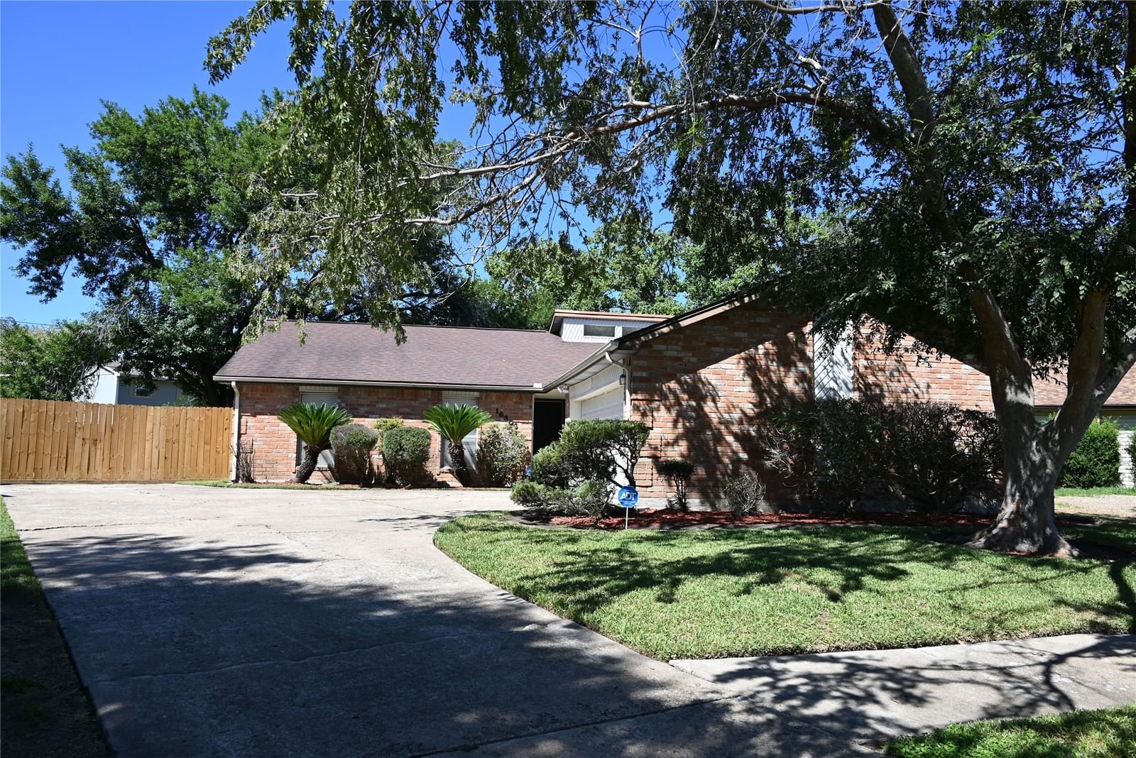 Real estate property located at 16306 Hunting Dog, Fort Bend, Quail Run Sec 2, Houston, TX, US