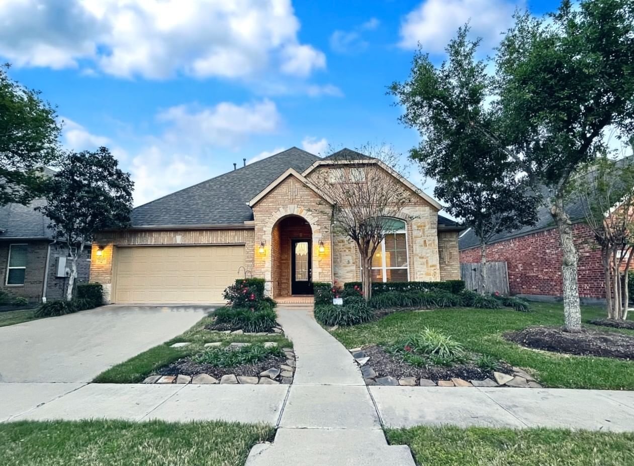 Real estate property located at 2107 Cobblerstone, Fort Bend, Telfair Sec 29 A, Sugar Land, TX, US