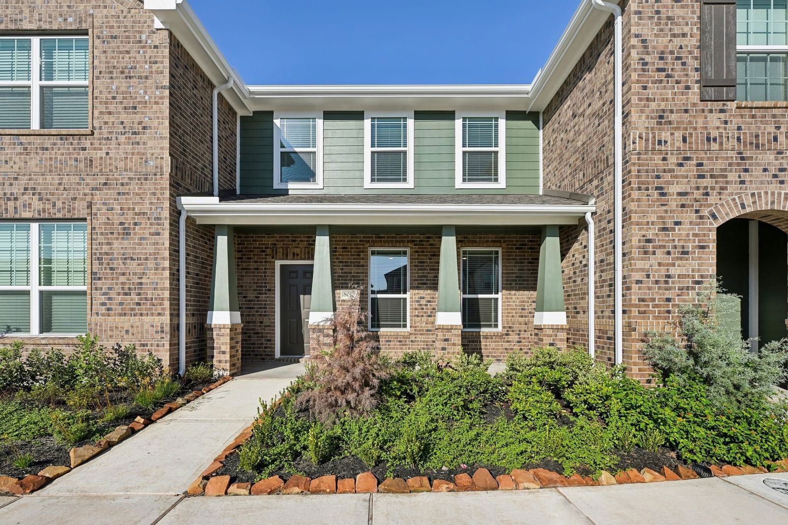 Real estate property located at 8010 Scanlan Oak #17, Fort Bend, Sienna Townhomes at Parkway Place, Missouri City, TX, US