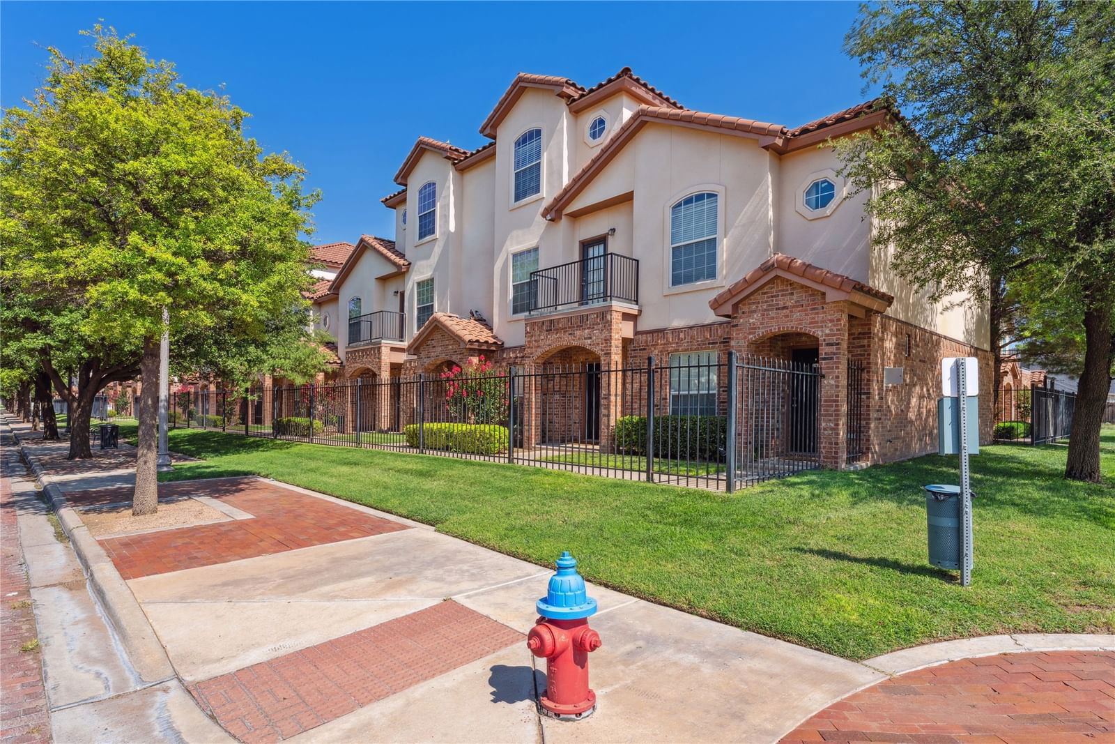 Real estate property located at 2104 MAIN #1, Lubbock, Overton Park, Lubbock, TX, US
