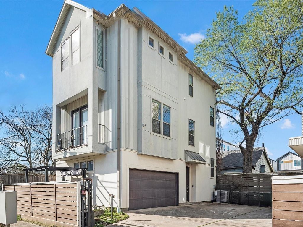 Real estate property located at 3417 Gillespie, Harris, Cage Gillespie Place, Houston, TX, US