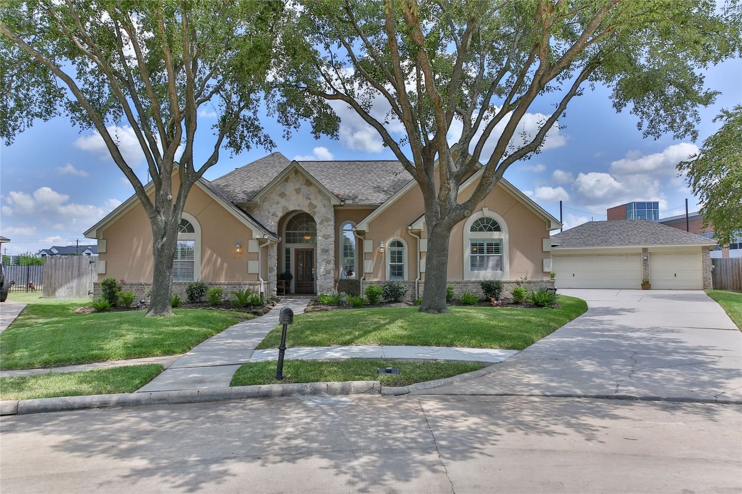 Real estate property located at 4230 Copper, Harris, Baytown, TX, US