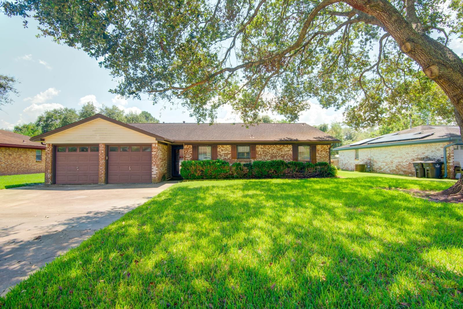 Real estate property located at 371 Windsor, Brazoria, Crestview Alvin, Alvin, TX, US