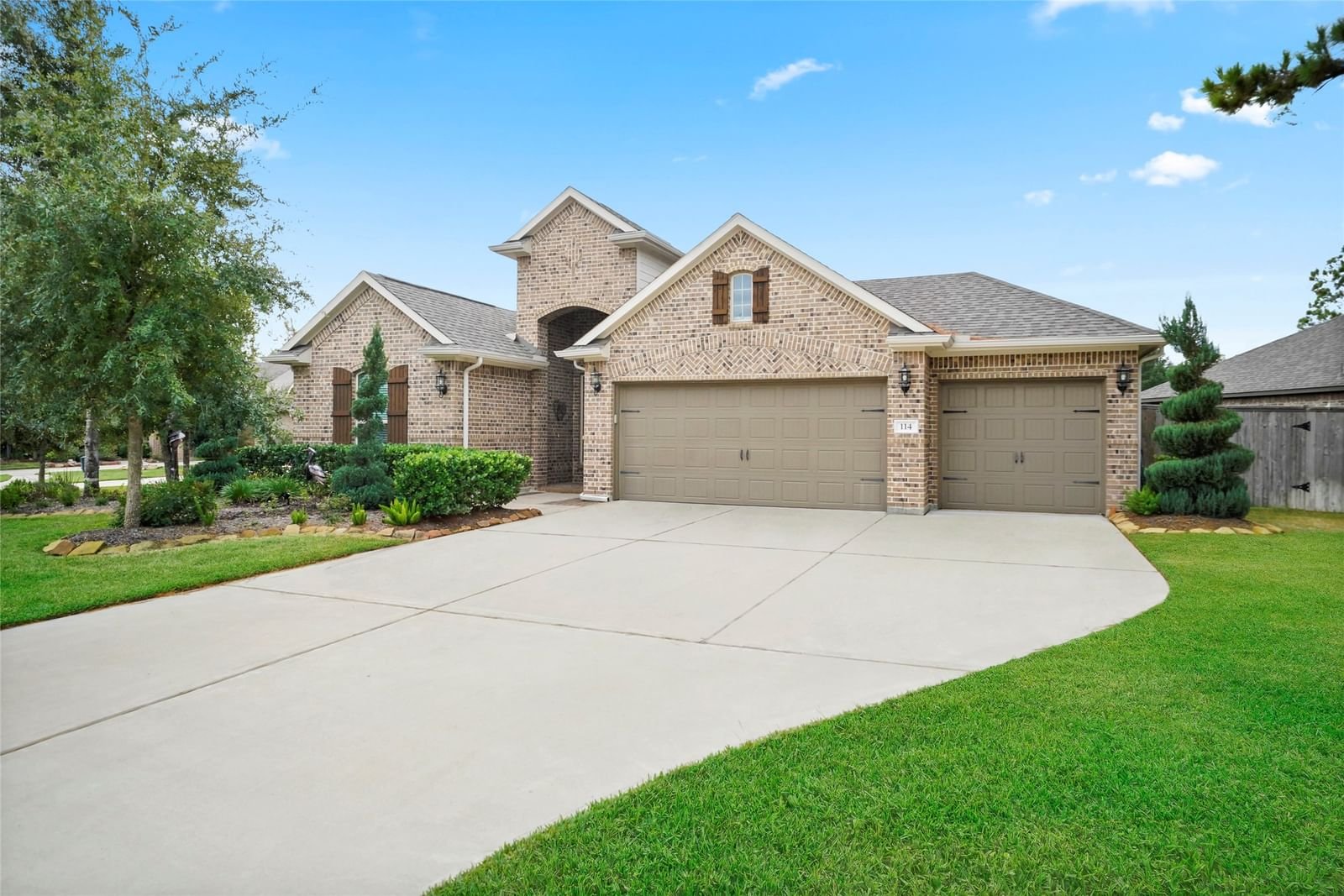 Real estate property located at 114 Gray Vervain, Montgomery, Bonterra At Woodforest 02, Montgomery, TX, US