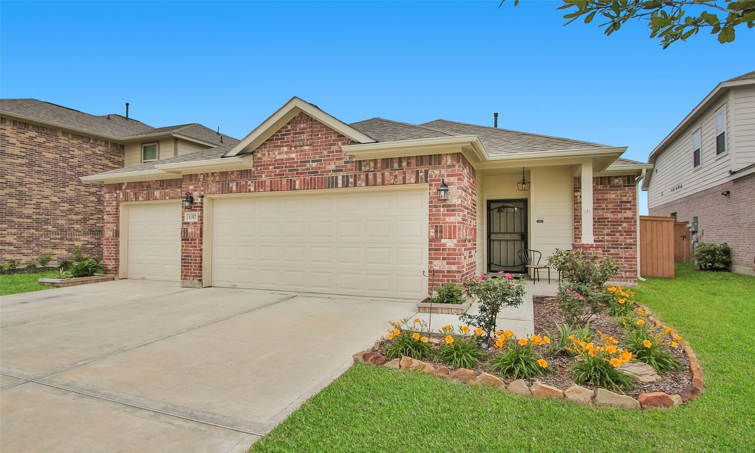 Real estate property located at 1317 Scarlet Mountain, Brazoria, Sierra Vista West Sec 3, Rosharon, TX, US