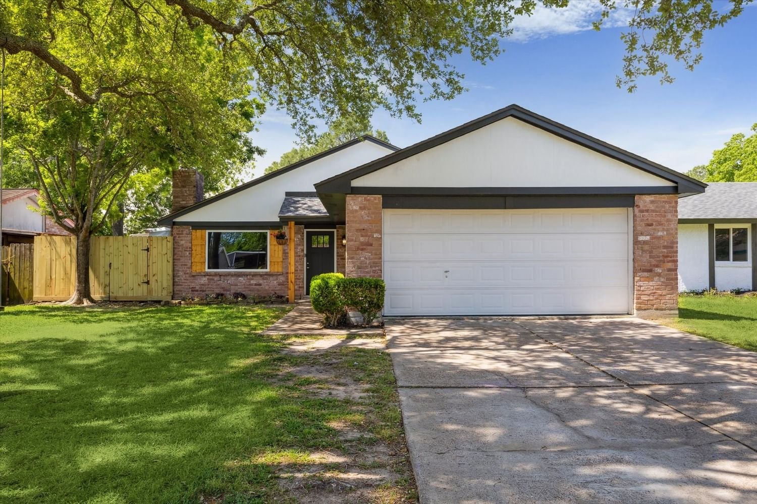 Real estate property located at 16810 Hibiscus, Harris, Forest Bend, Friendswood, TX, US