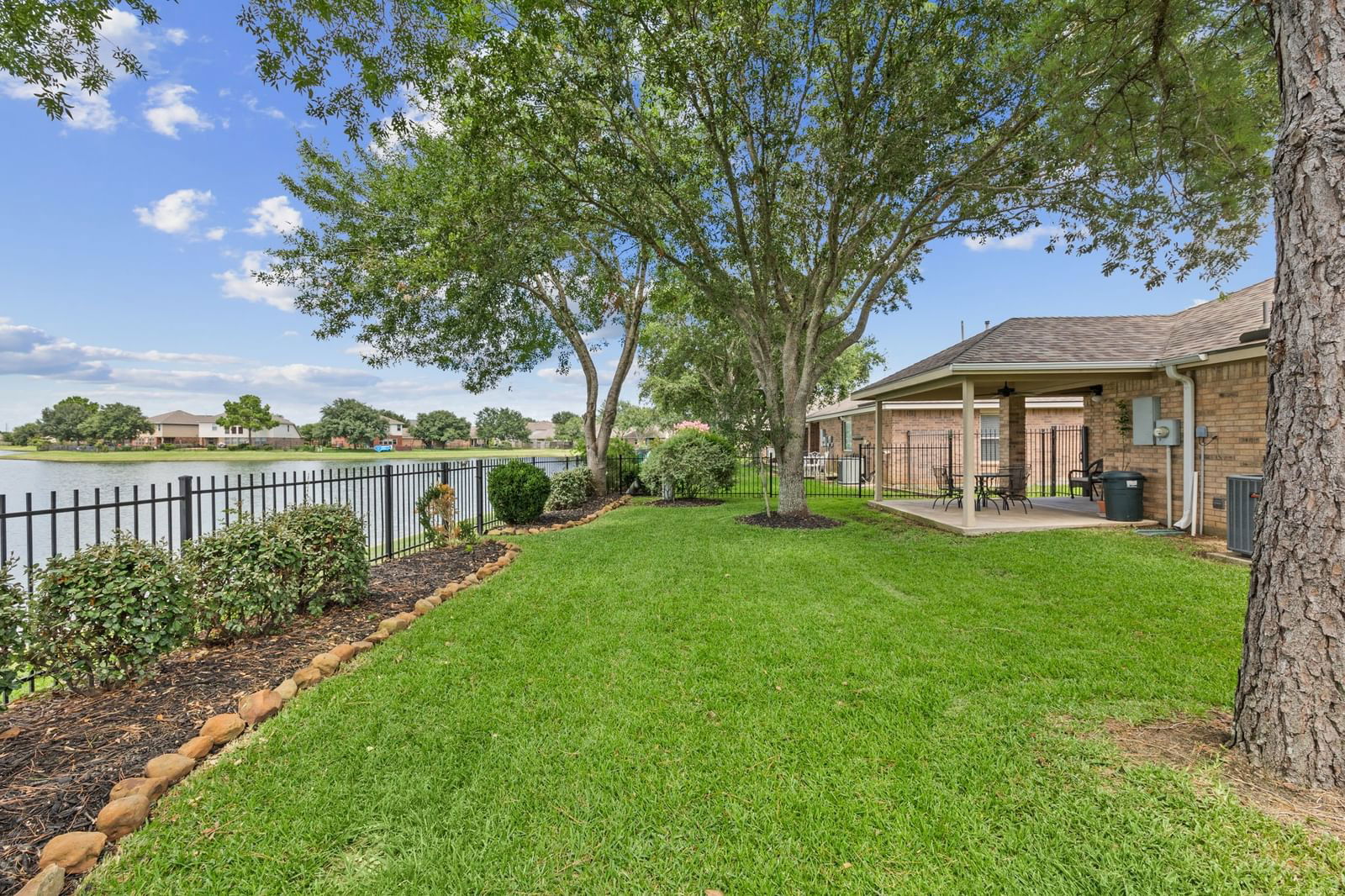 Real estate property located at 26130 Travis Brook, Fort Bend, Canyon Village At Westheimer Lakes, Richmond, TX, US