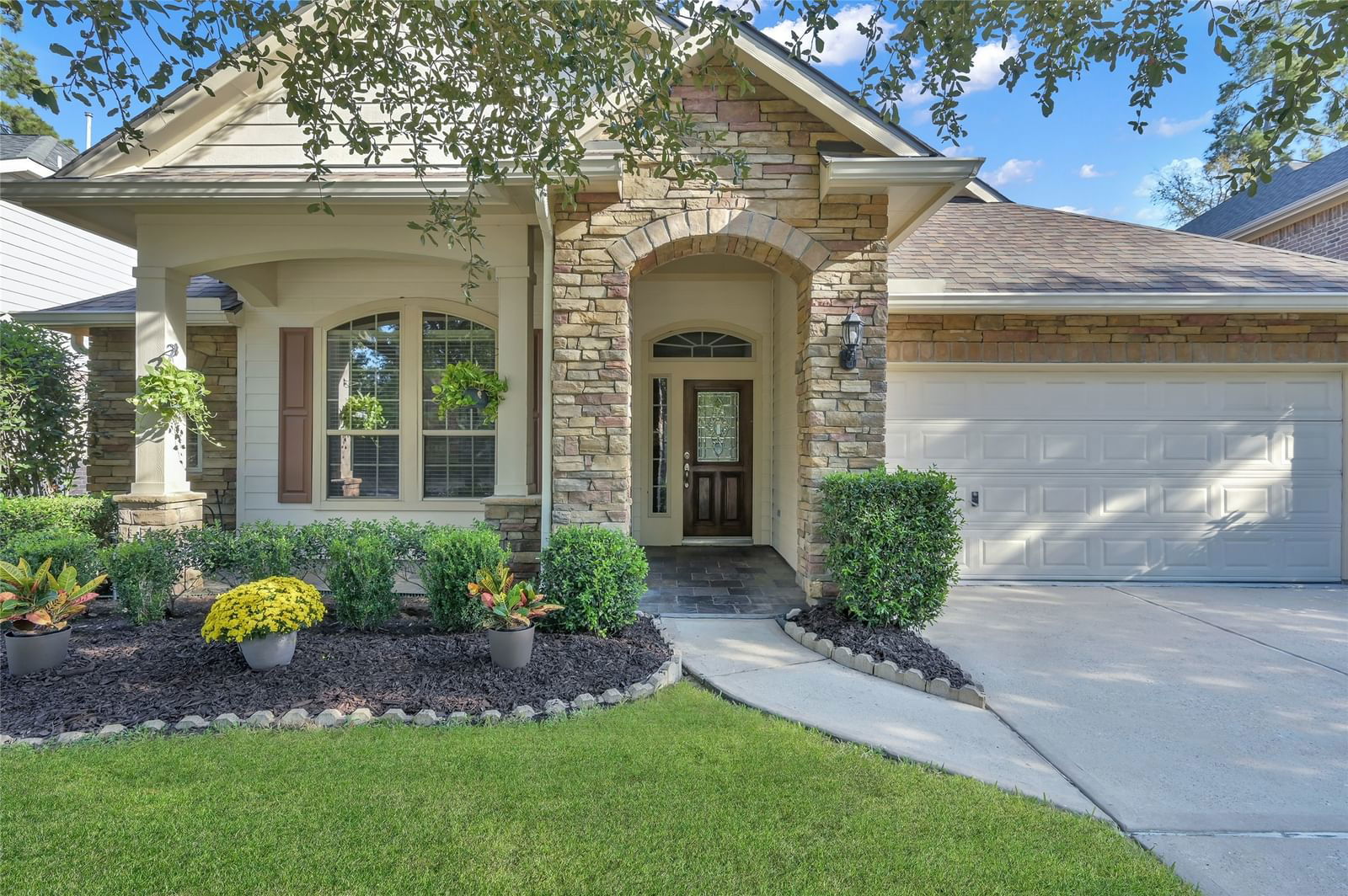 Real estate property located at 15 Montfair, Montgomery, Wdlnds Village Sterling Ridge 68, The Woodlands, TX, US