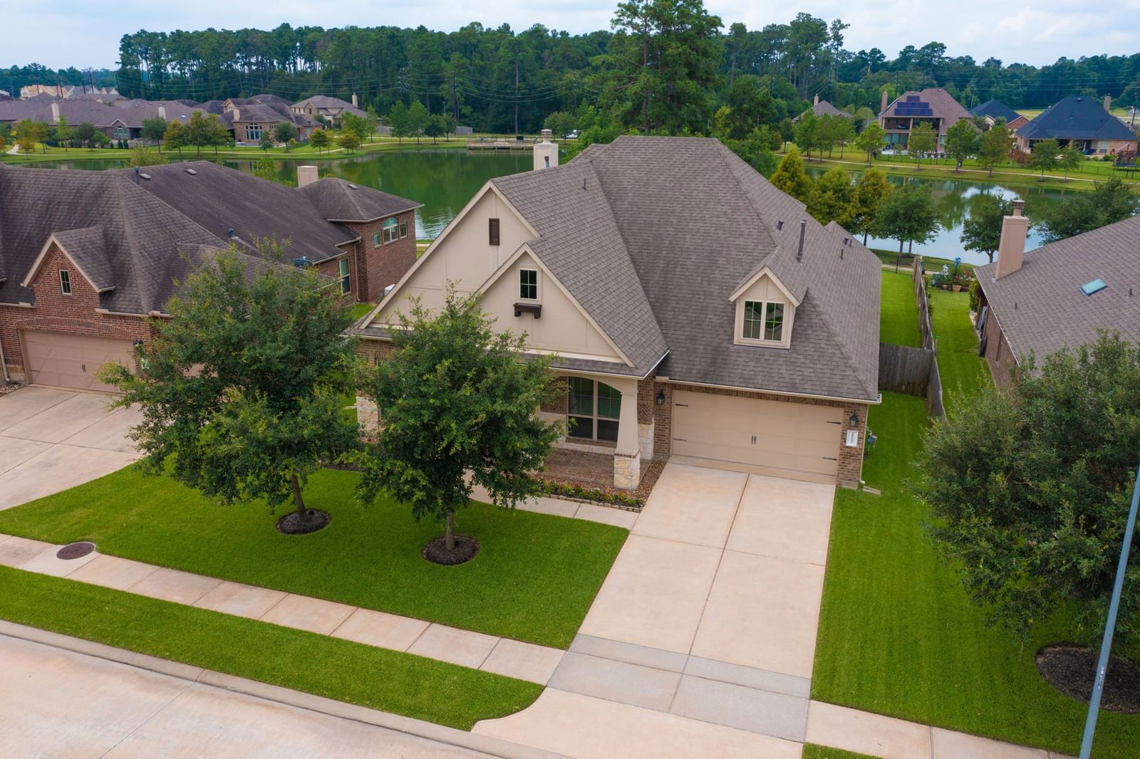 Real estate property located at 10003 Calm Stream Walk, Harris, Willow Lake Village, Tomball, TX, US